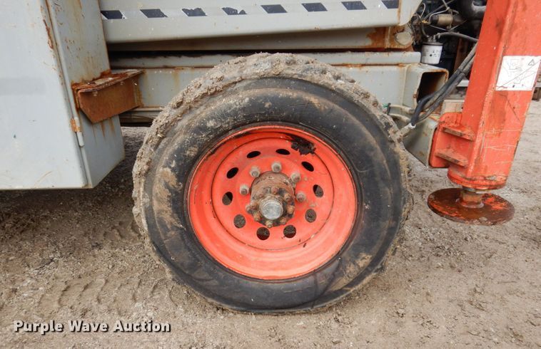 image for item DL3741 Sky Jack SJ8841  scissor lift