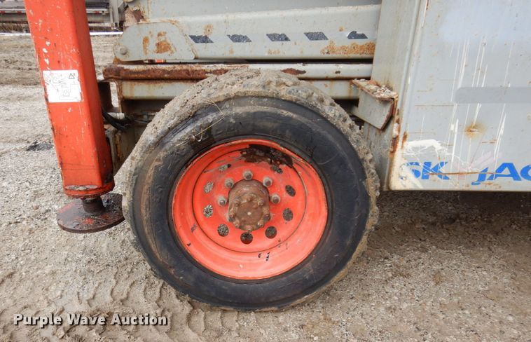 image for item DL3741 Sky Jack SJ8841  scissor lift