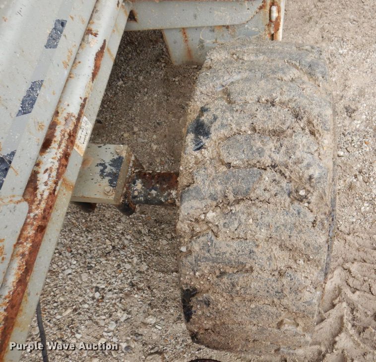 image for item DL3741 Sky Jack SJ8841  scissor lift