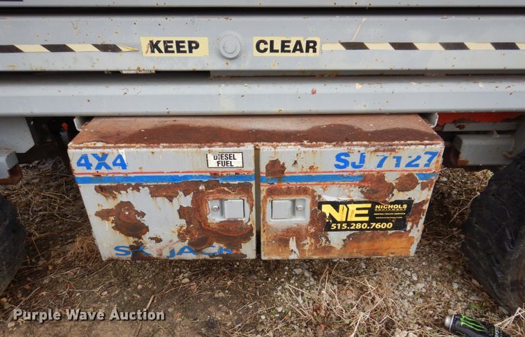 image for item DL3742 Sky Jack SJ7127  scissor lift