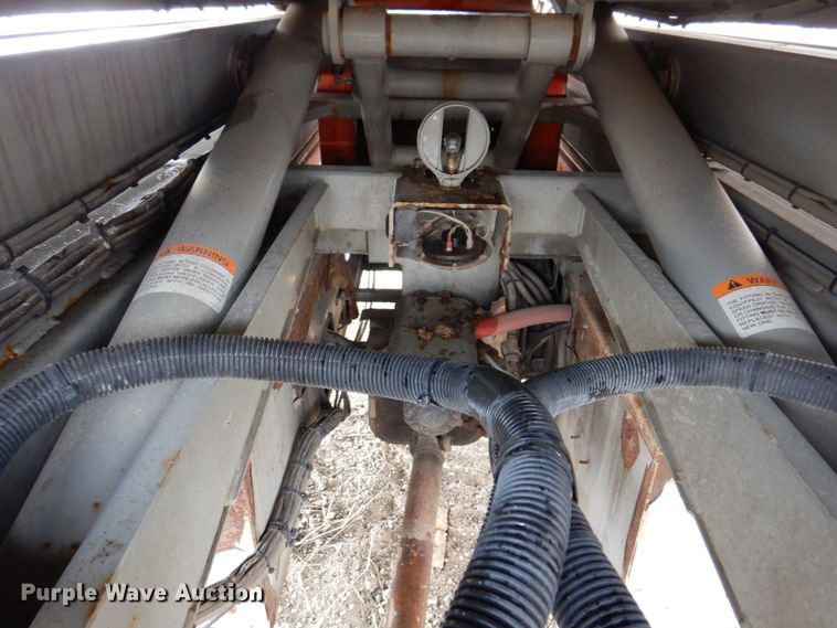 image for item DL3742 Sky Jack SJ7127  scissor lift