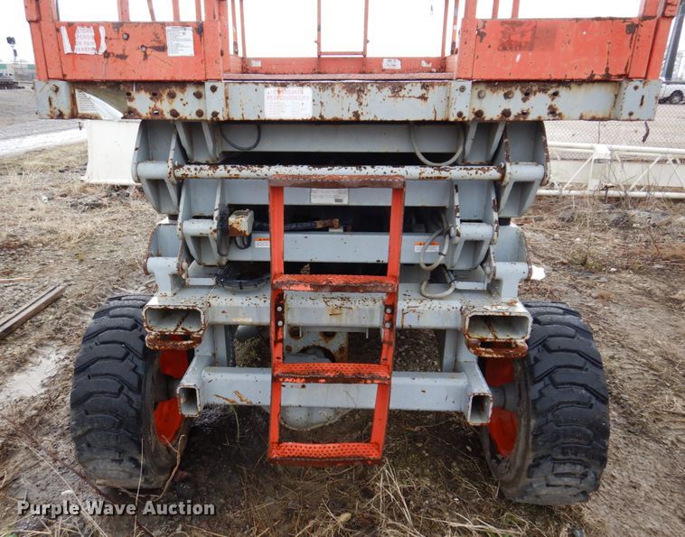 image for item DL3742 Sky Jack SJ7127  scissor lift