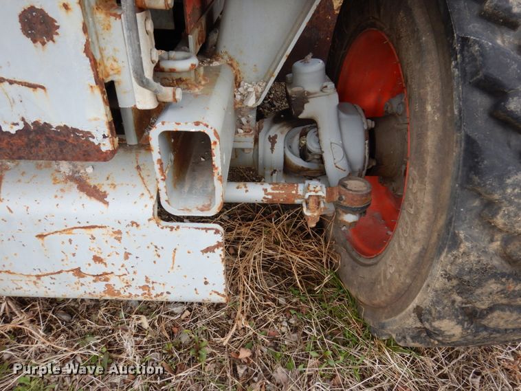 image for item DL3742 Sky Jack SJ7127  scissor lift