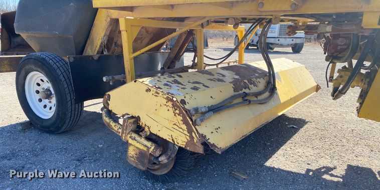 image for item DL6912 Superior Broom DT80-C  broom