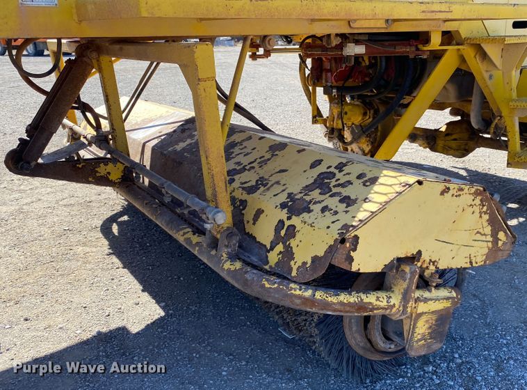 image for item DL6912 Superior Broom DT80-C  broom