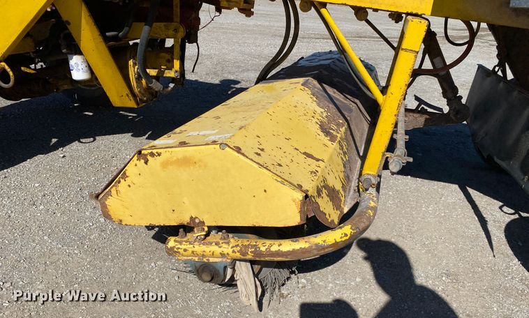 image for item DL6912 Superior Broom DT80-C  broom