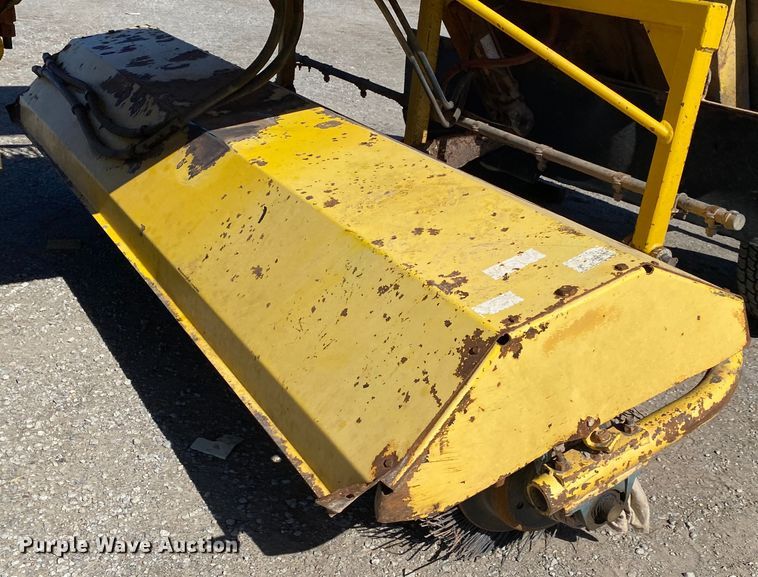 image for item DL6912 Superior Broom DT80-C  broom