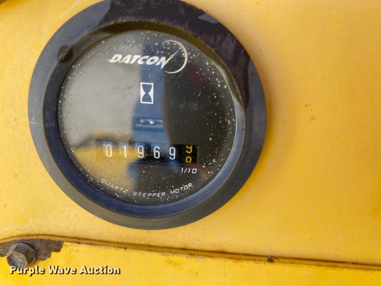 image for item DL6912 Superior Broom DT80-C  broom