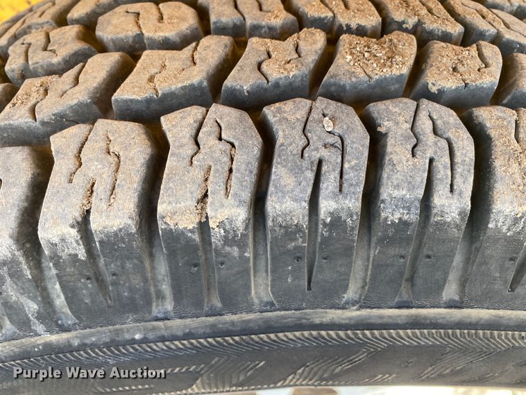 image for item DL6912 Superior Broom DT80-C  broom