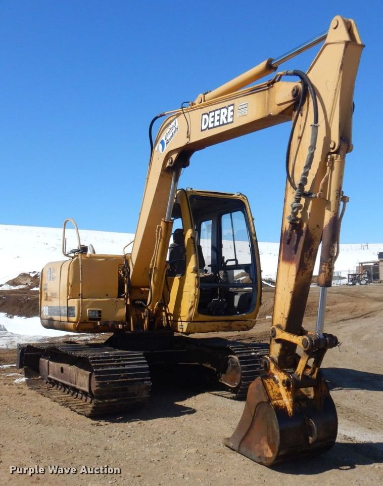 image for item DM5406 1999 John Deere 80  excavator