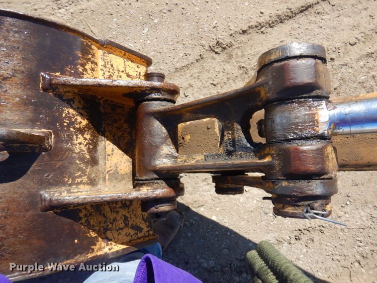 image for item DM5406 1999 John Deere 80  excavator