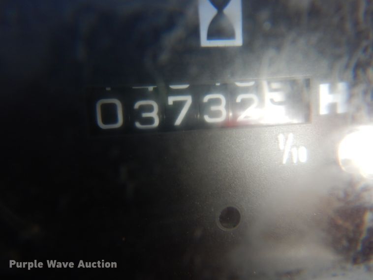 image for item DM5406 1999 John Deere 80  excavator