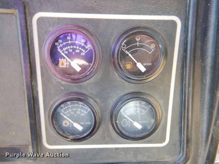 image for item DM6026 1996 Caterpillar D8R  dozer