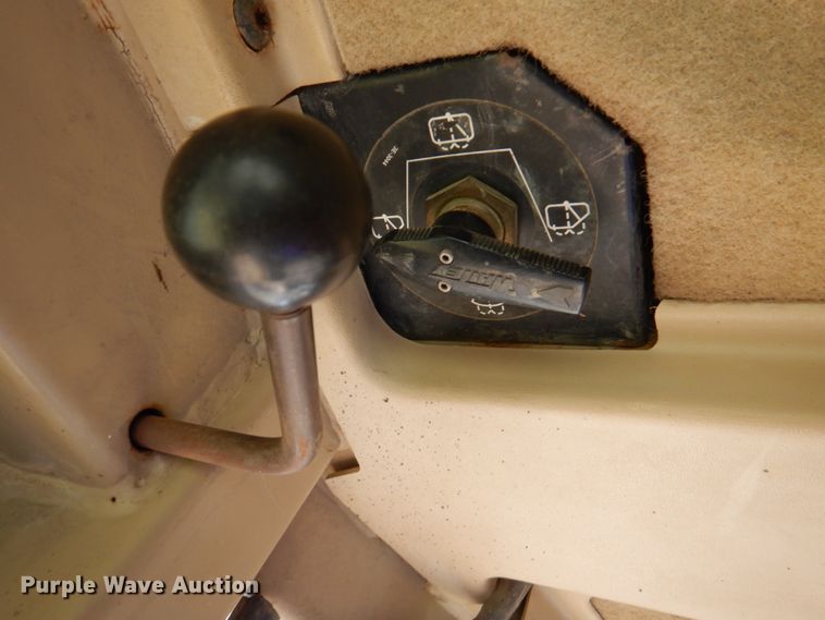 image for item DM6026 1996 Caterpillar D8R  dozer