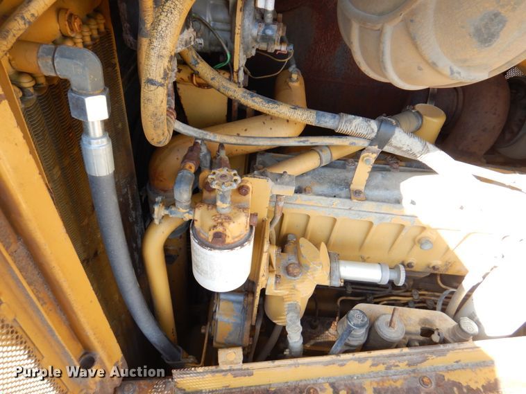 image for item DM6026 1996 Caterpillar D8R  dozer