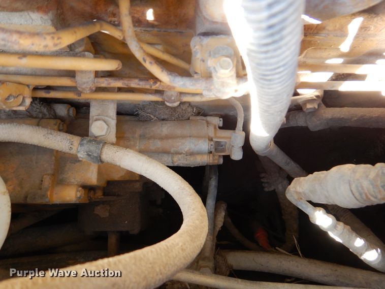 image for item DM6026 1996 Caterpillar D8R  dozer