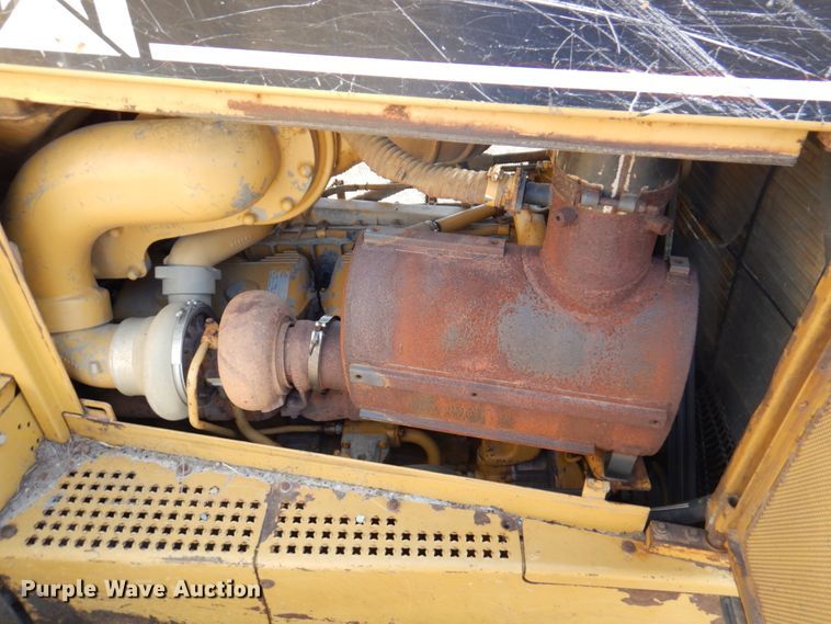 image for item DM6026 1996 Caterpillar D8R  dozer