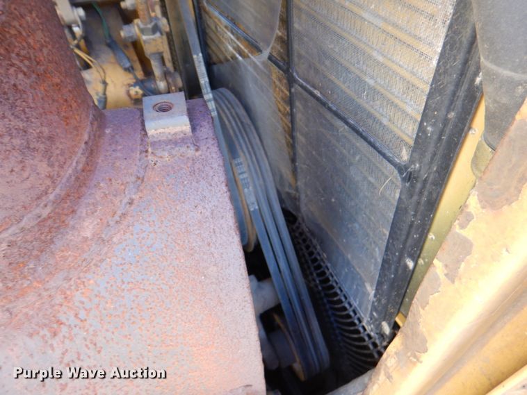 image for item DM6026 1996 Caterpillar D8R  dozer