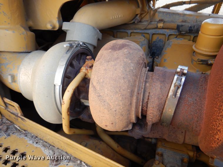 image for item DM6026 1996 Caterpillar D8R  dozer