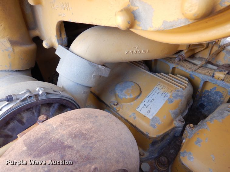 image for item DM6026 1996 Caterpillar D8R  dozer