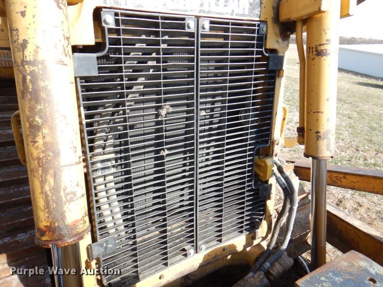 image for item DM6026 1996 Caterpillar D8R  dozer