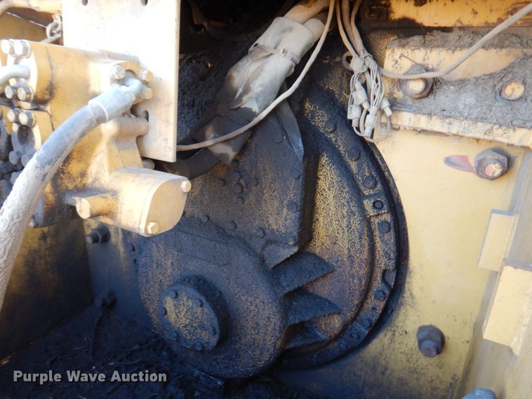 image for item DM6026 1996 Caterpillar D8R  dozer