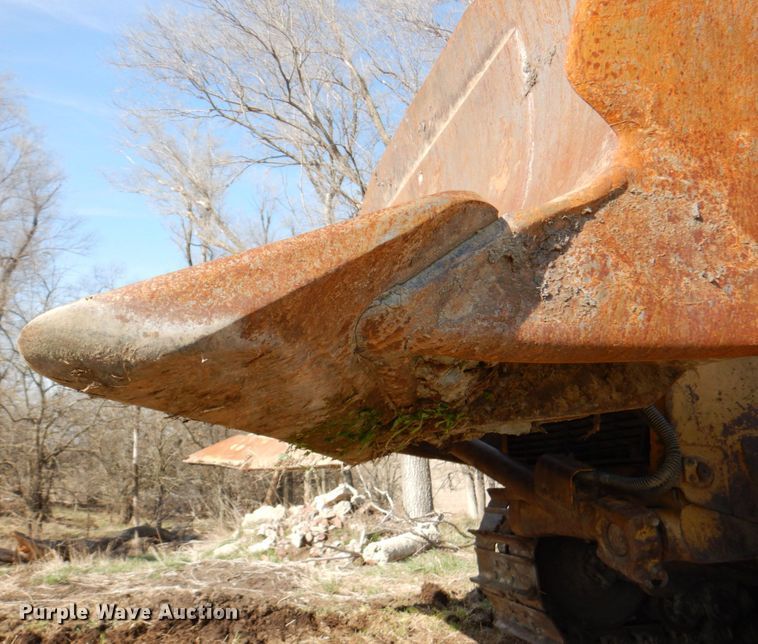 image for item DM6026 1996 Caterpillar D8R  dozer