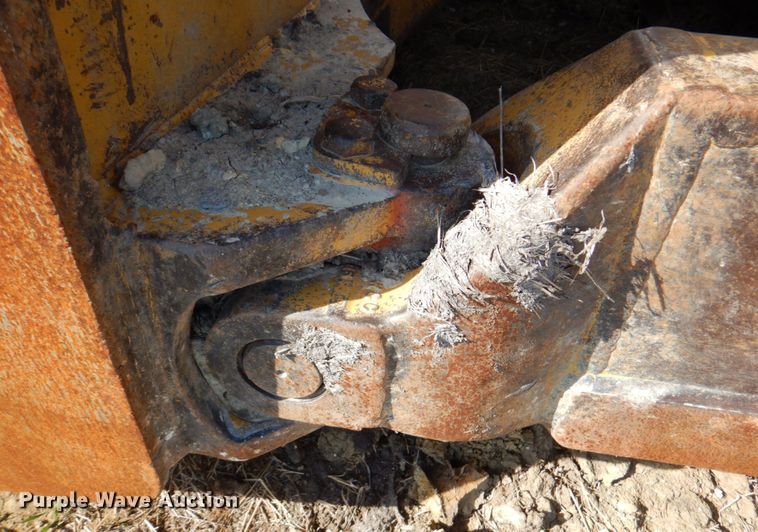 image for item DM6026 1996 Caterpillar D8R  dozer