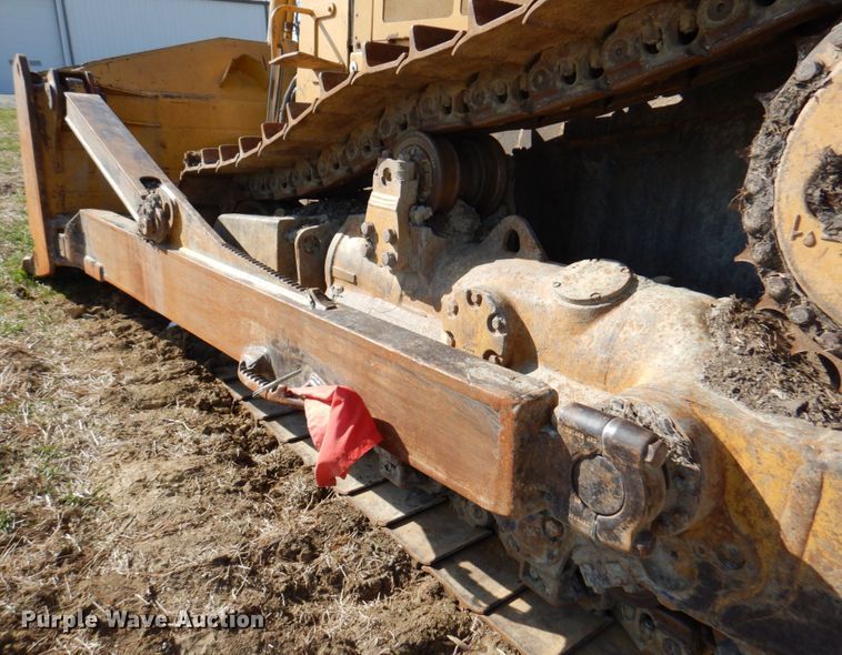 image for item DM6026 1996 Caterpillar D8R  dozer