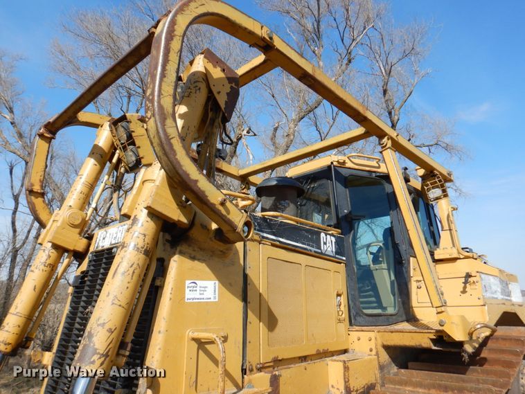 image for item DM6026 1996 Caterpillar D8R  dozer