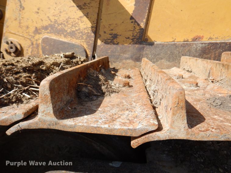 image for item DM6026 1996 Caterpillar D8R  dozer