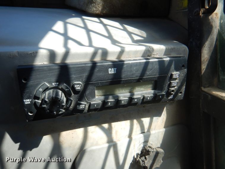 image for item DM6070 2010 Caterpillar 289C  tracked skid steer loader