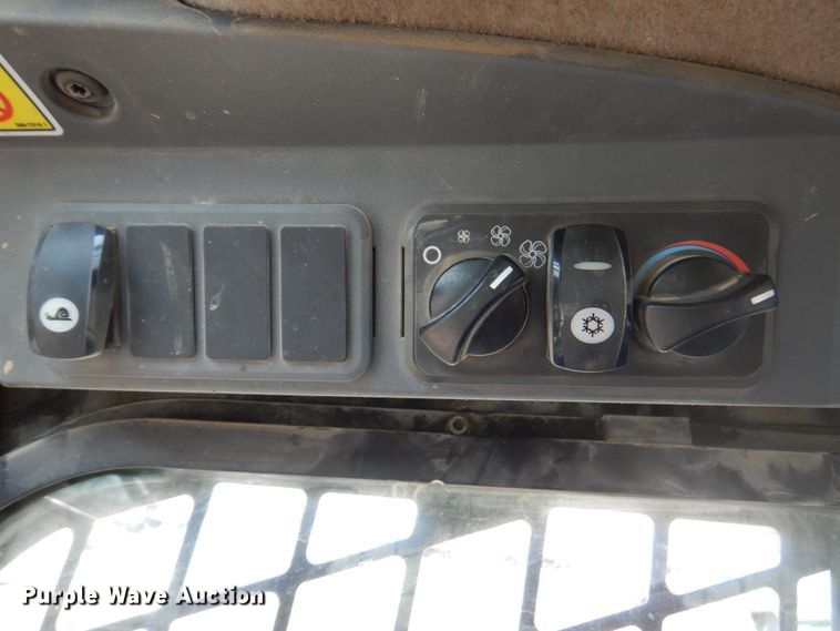 image for item DM6070 2010 Caterpillar 289C  tracked skid steer loader