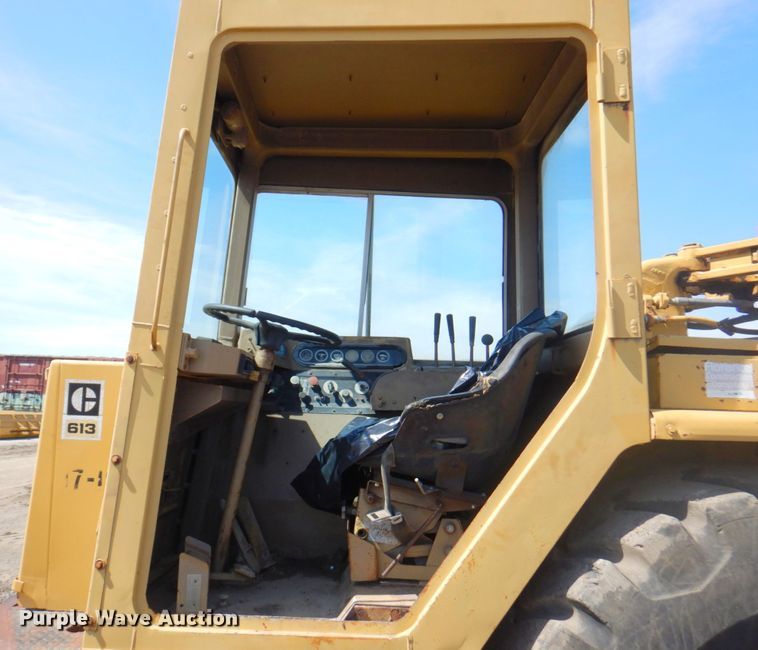 image for item DM6071 1976 Caterpillar 613B  elevating scraper