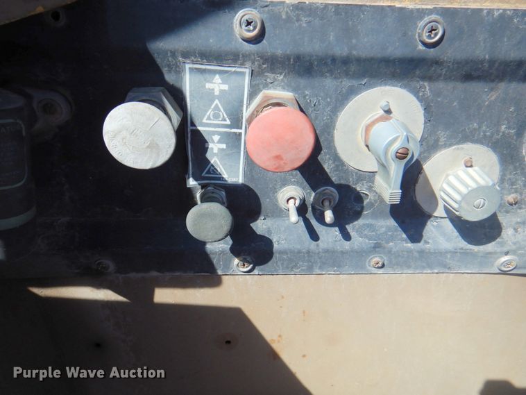 image for item DM6071 1976 Caterpillar 613B  elevating scraper