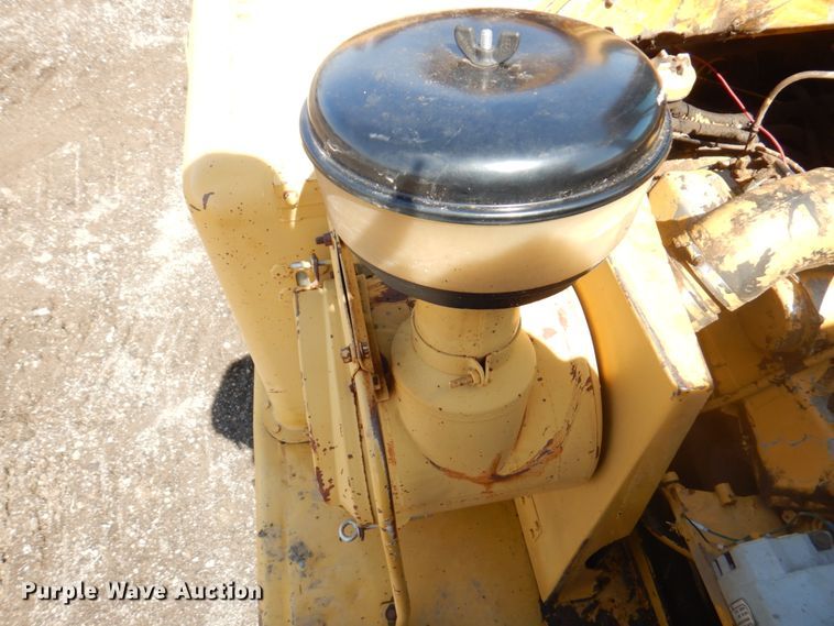 image for item DM6071 1976 Caterpillar 613B  elevating scraper