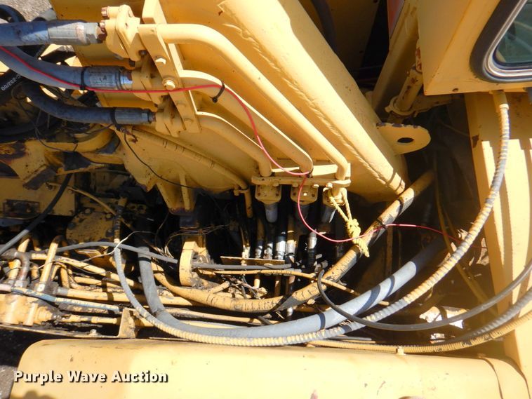 image for item DM6071 1976 Caterpillar 613B  elevating scraper