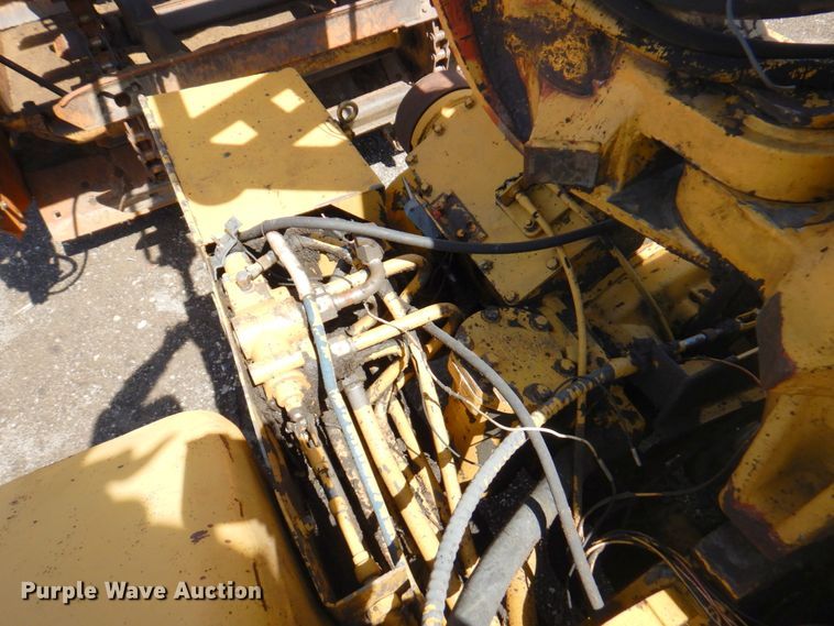 image for item DM6071 1976 Caterpillar 613B  elevating scraper