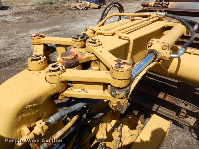 image for item DM6071 1976 Caterpillar 613B  elevating scraper