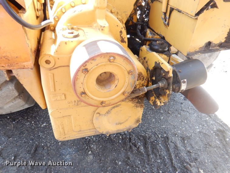 image for item DM6071 1976 Caterpillar 613B  elevating scraper
