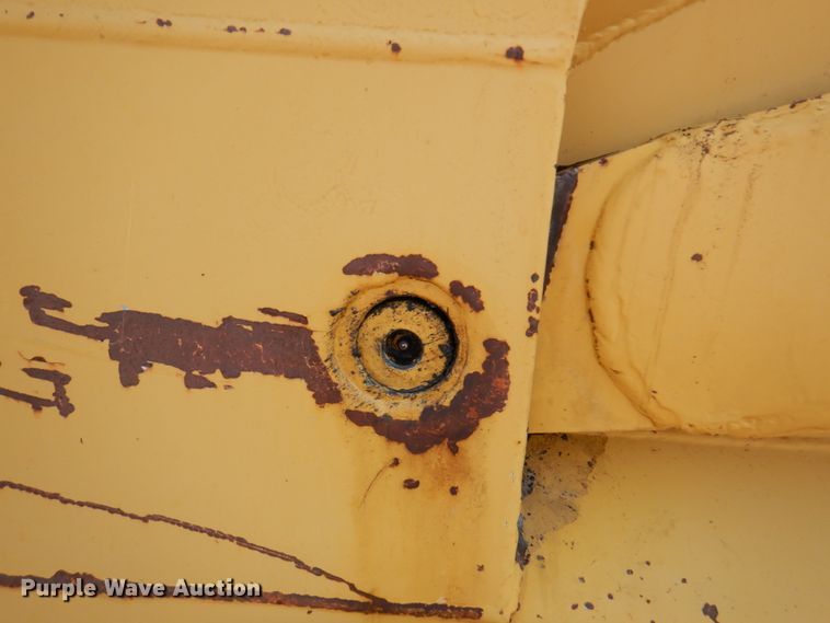 image for item DM6071 1976 Caterpillar 613B  elevating scraper