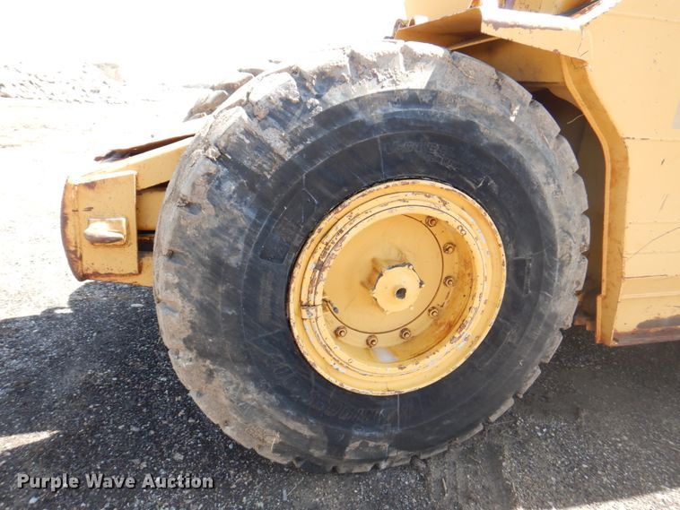 image for item DM6071 1976 Caterpillar 613B  elevating scraper