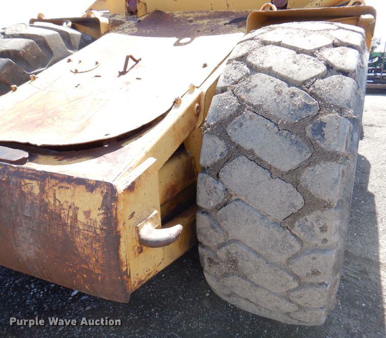 image for item DM6071 1976 Caterpillar 613B  elevating scraper