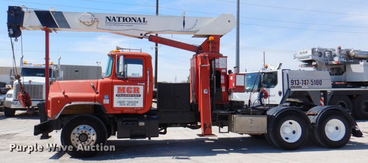 image for item DM6077 1997 Mack DM688S  crane truck