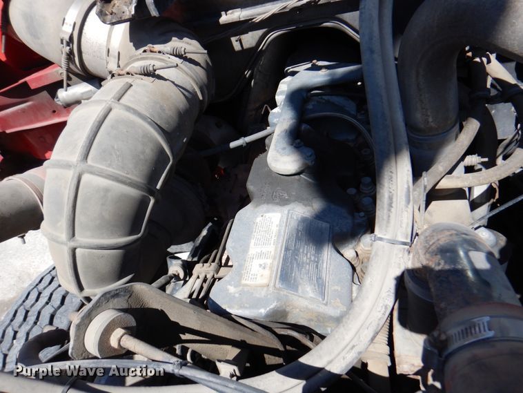 image for item DM6077 1997 Mack DM688S  crane truck