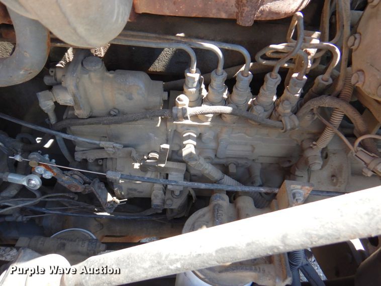 image for item DM6077 1997 Mack DM688S  crane truck