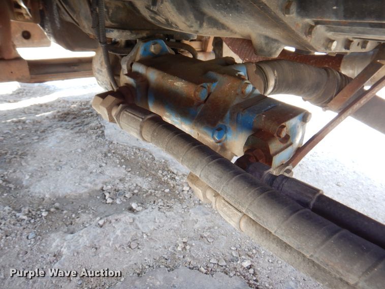 image for item DM6077 1997 Mack DM688S  crane truck