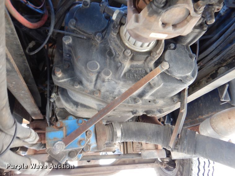 image for item DM6077 1997 Mack DM688S  crane truck