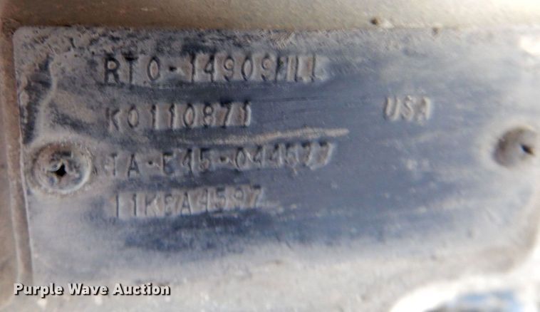 image for item DM6077 1997 Mack DM688S  crane truck