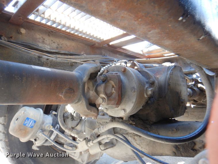 image for item DM6077 1997 Mack DM688S  crane truck